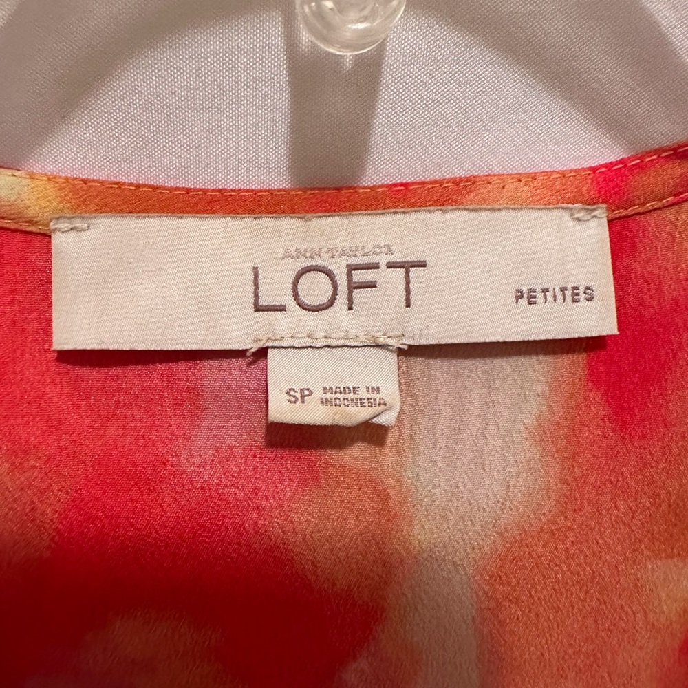 Ann Taylor Women’s Floral Sleeveless Blouse Size SP - Picture 3 of 4